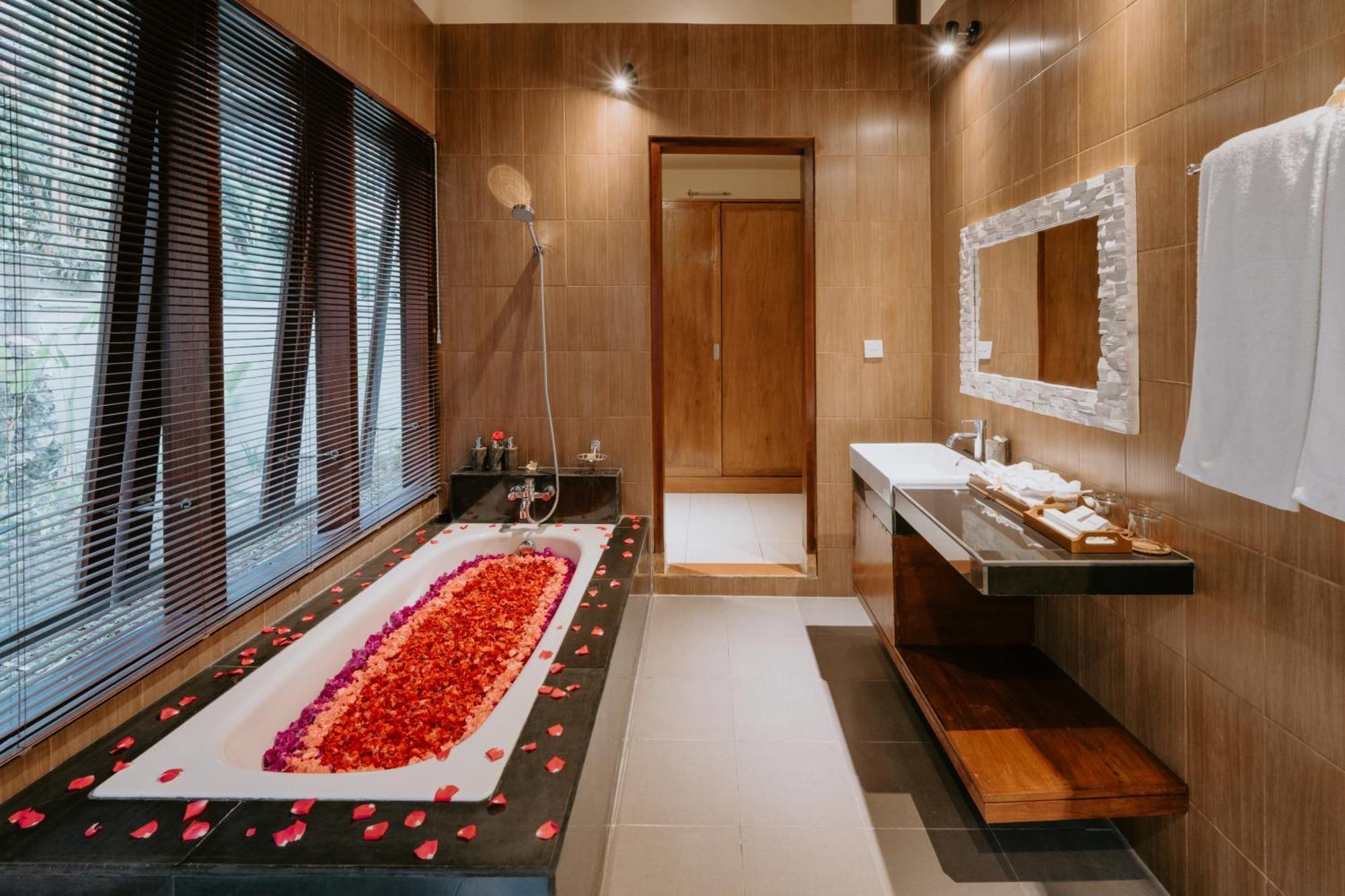 Villa The Sakara By Pramana