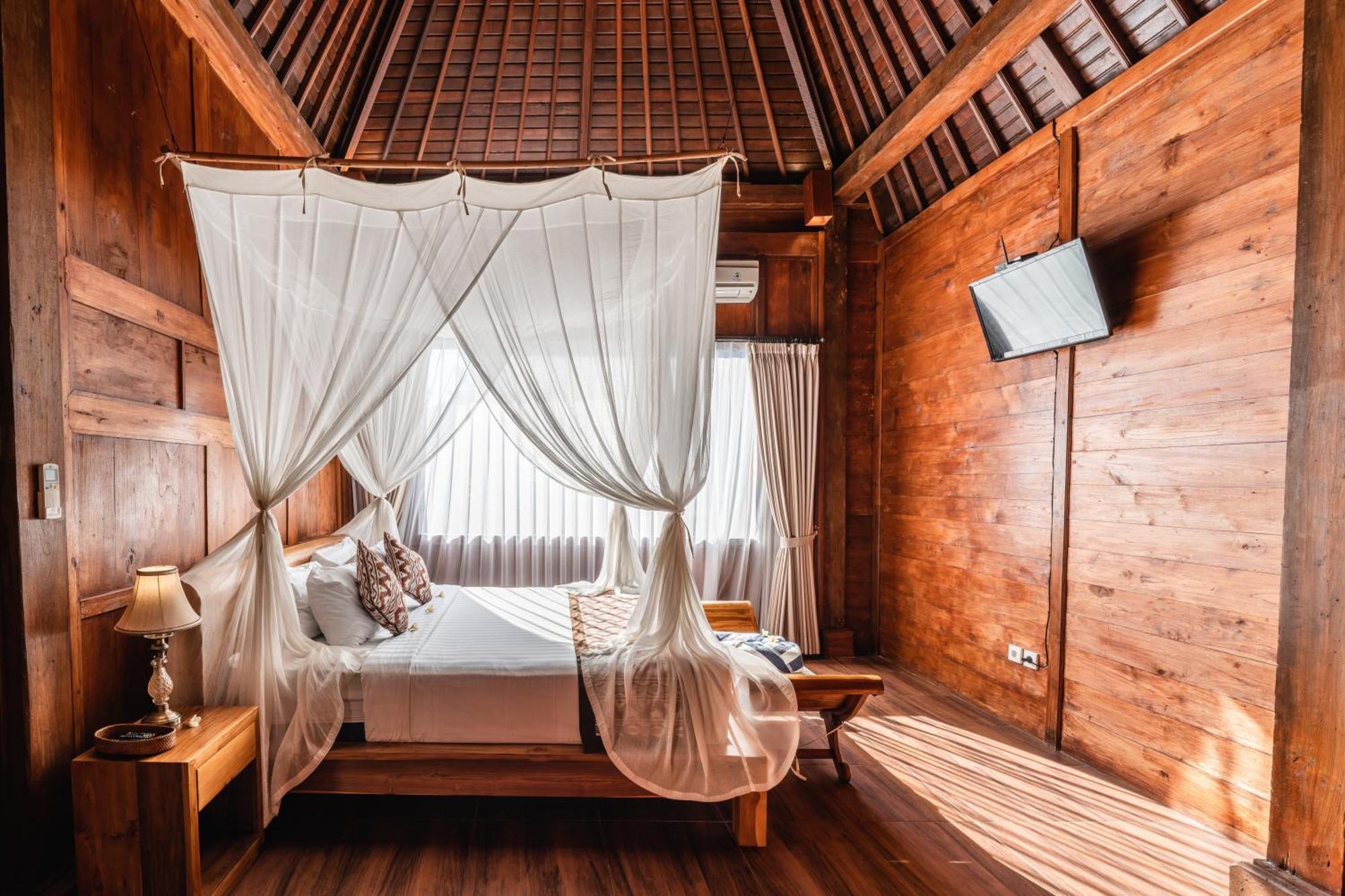 Villa The Sakara By Pramana