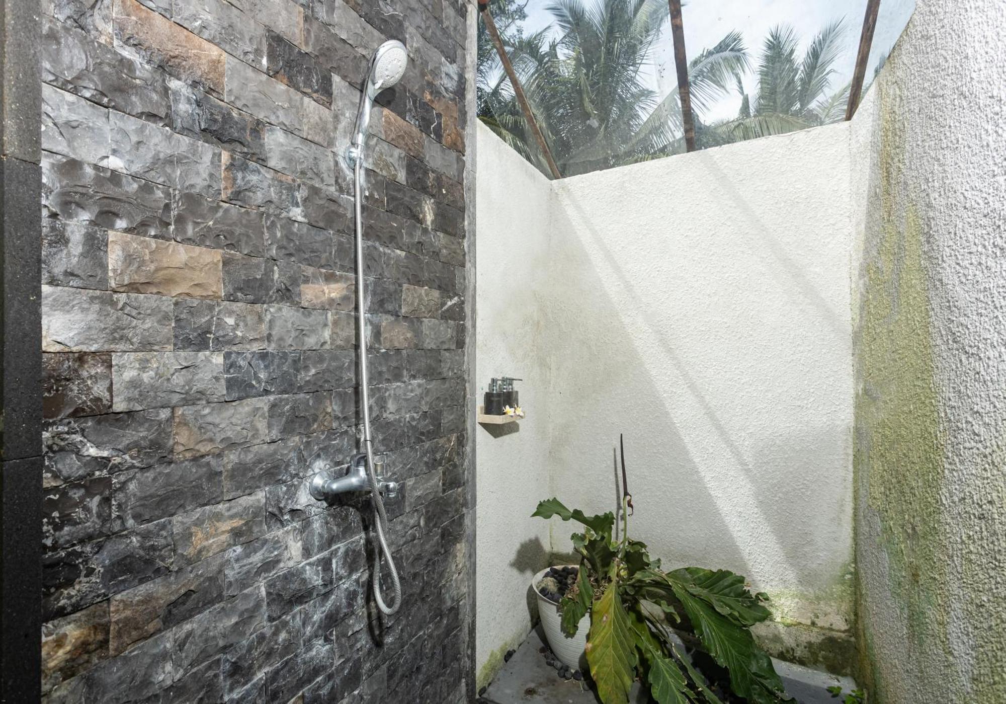 The Sakara By Pramana *